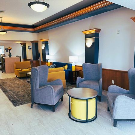 Comfort Inn & Suites Sheboygan I-43 Exterior foto